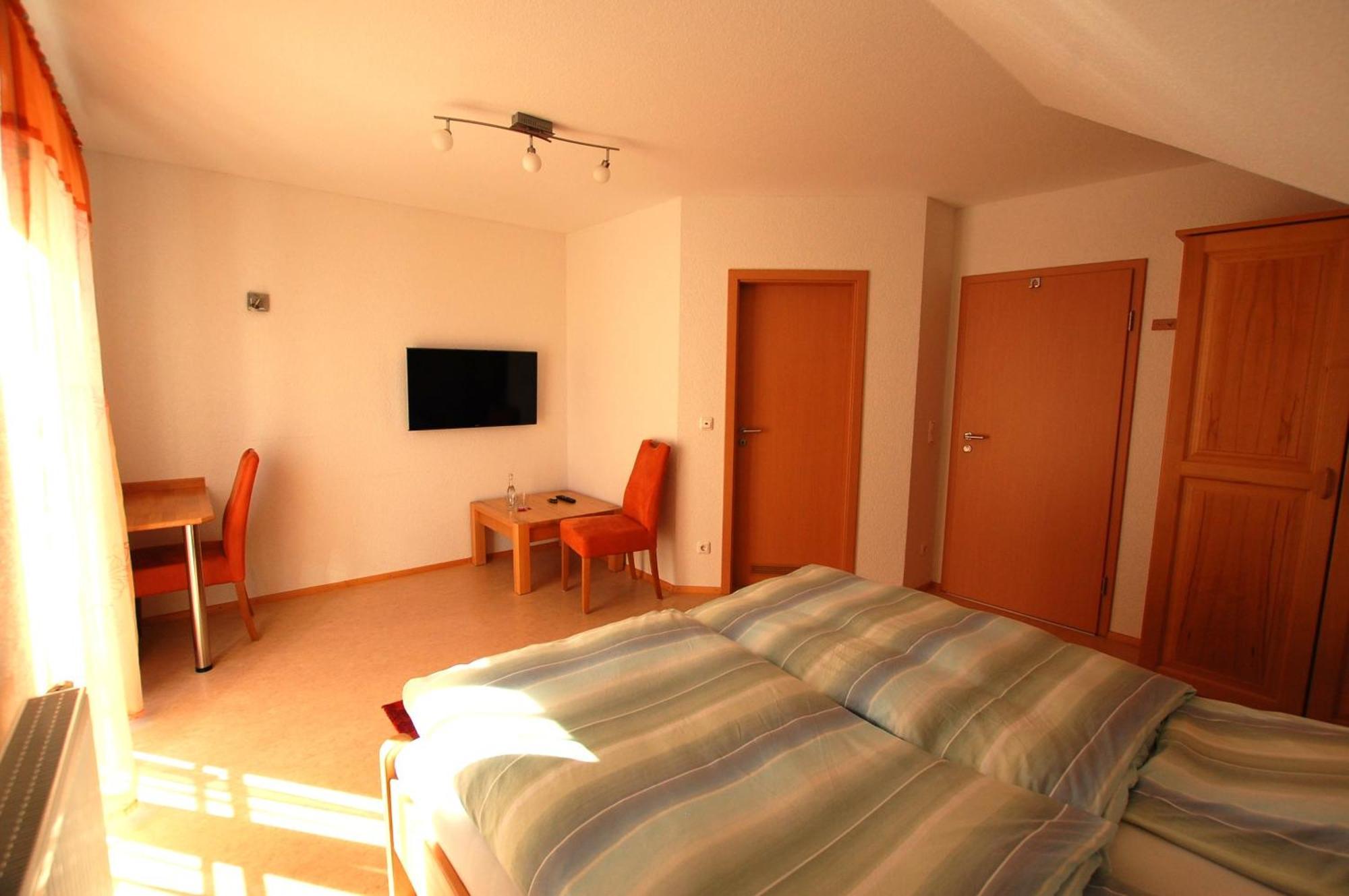 Gaestehaus Jaeger Gersfeld Zewnętrze zdjęcie